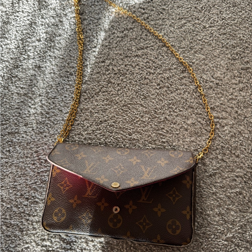 Used Louis Vuitton Felicie Pochette - authentic